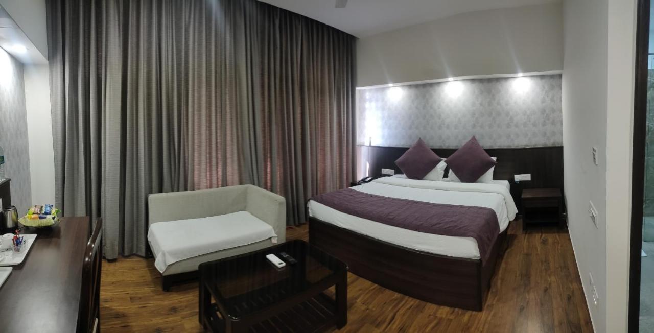 Hotel The Great Ganga Rishīkesh Exterior foto