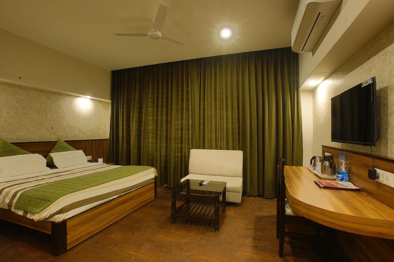 Hotel The Great Ganga Rishīkesh Exterior foto